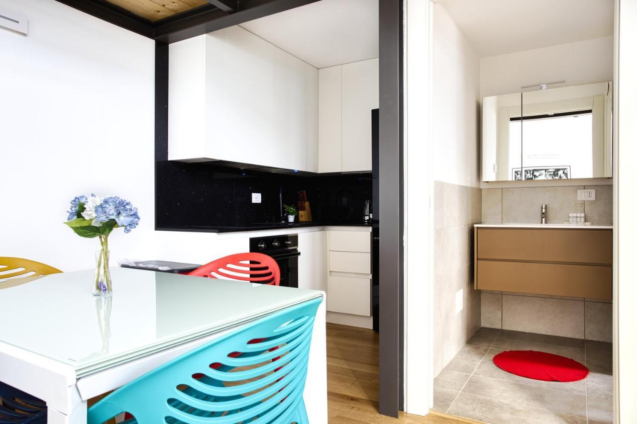 Joivy Charismatic 1-Bed Flat With Parking Appartement Milaan Buitenkant foto