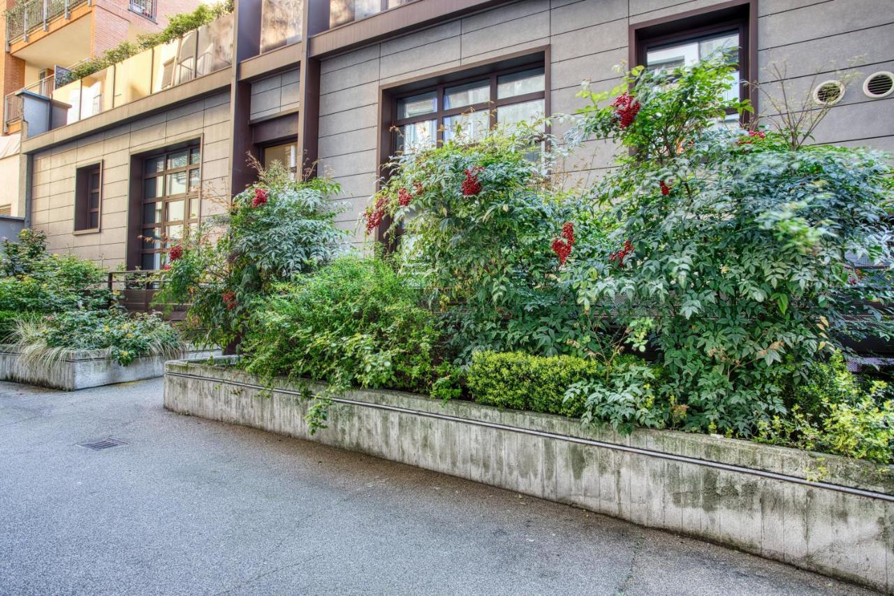 Joivy Charismatic 1-Bed Flat With Parking Appartement Milaan Buitenkant foto