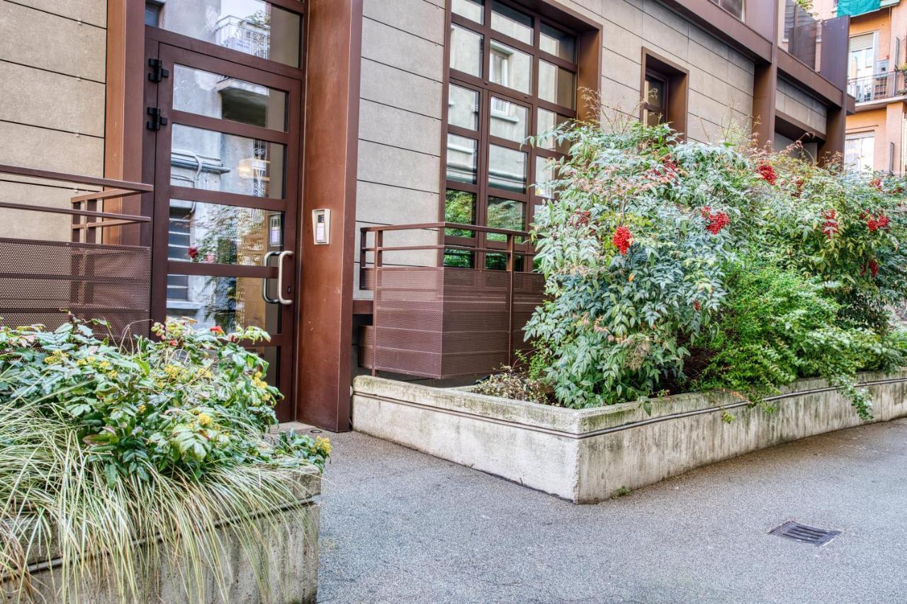 Joivy Charismatic 1-Bed Flat With Parking Appartement Milaan Buitenkant foto